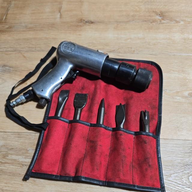 Ah520 Mac Tools Medium Barrel Air Hammer Quick Coupler With Ahbk5p Bit Set