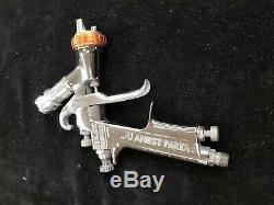 Anest Iwata LPH-400-LVX Orange Paint Spray Gun