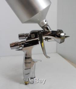 Anest Iwata Supernova WS-400 EVO Commercial Paint Sprayer Gun with Hopper