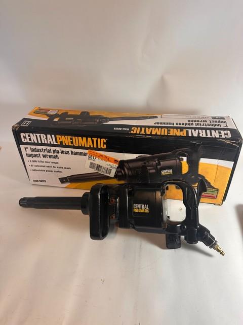 Central Pneumatic 1 Pin-less Hammer Impact Wrench 2900 Ft/lbs Torque 68128