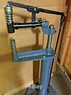 Chicago Pneumatic 12 Inch Planishing Hammer / Excellente Condition