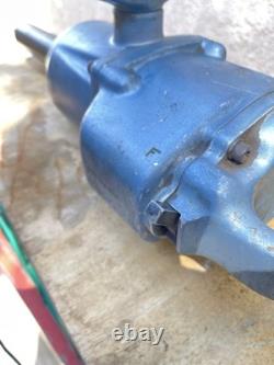 Chicago Pneumatic CP797-6 Pneumatic 1 Impact Wrench with D Handle 6 Anvil Tested