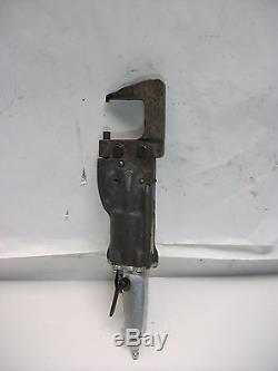 Chicago Pneumatic Rivet Squeezer (CP-214) 2.25 Yoke