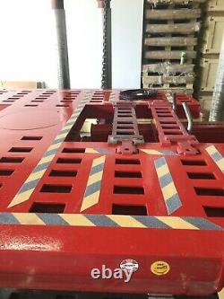 Chief Titan 3 Tower Frame Machine In Great Condition Air Jack Tools Truck Clamp