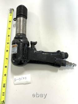 D-0173 Ingersoll Rand AVC26.498 Big Bore Pneumatic Air Rivet Gun Riveter