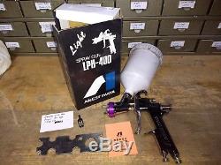 IWATA LPH400 SPRAY GUN, PURPLE AIR CAP, 1.4mm TIP, WITH CUP USED ONCE