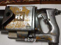Ingersoll Rand 2940 B2 Air Impact Wrench. 1 Drive. 2000 Ft Lbs. D Handle 5000rp