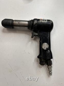 Ingersoll Rand AVC12 3X Aircraft Pneumatic Rivet Gun. 401 Air Riveter