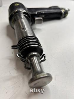 Ingersoll Rand AVC12 Industrial Pneumatic Air Hammer Rivet b-701
