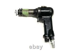 Ingersoll Rand AVC12 pneumatic Rivet Gun. 401 Shank