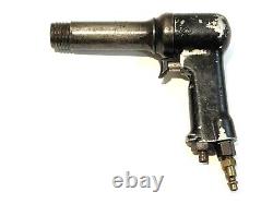 Ingersoll Rand AVC13 pneumatic Rivet Gun. 401 Shank