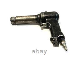 Ingersoll Rand AVC13 pneumatic Rivet Gun. 401 Shank