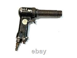 Ingersoll Rand AVC13 pneumatic Rivet Gun. 401 Shank