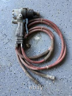 Ingersoll Rand Heavy Duty Pneumatic Impact Wrench with Air Hoses Ingersoll Rand Heavy Duty Pneumatic Impact Wrench with Air Hoses
