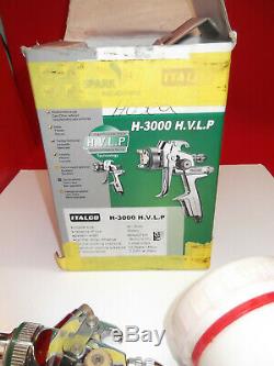 Italco H-3000 H. V. L. P Spray Gun Automotive Kit withOriginal Box Super Clean! USA