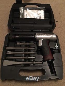 MATCO TOOLS (MT2816K) Long Barrel Air Hammer withFull Kit and Case. NICE
