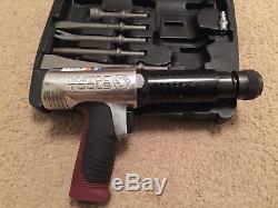 MATCO TOOLS (MT2816K) Long Barrel Air Hammer withFull Kit and Case. NICE