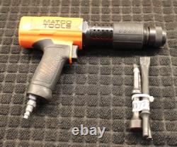 Matco MT2916 Long Barreled Air Hammer with3 bits no case (T30777) Matco MT2916 Long Barreled Air Hammer with3 bits no case (T30777)