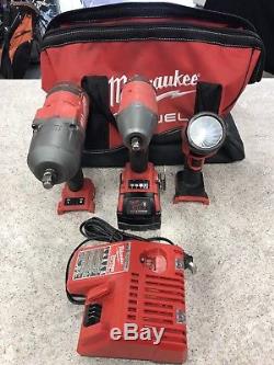 Milwaukee M18 Cordless 1/2 and 3/8 Drive Impact Wrench Combo Kit 1 Battery