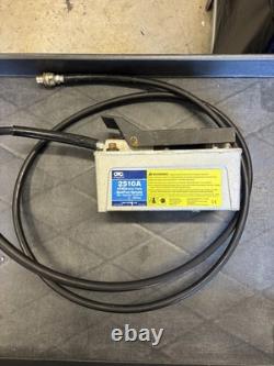 OTC Tools 2510A Air/Hydraulic Two Stage Pump Used