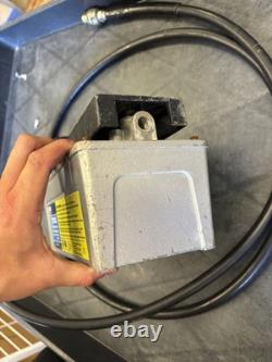 OTC Tools 2510A Air/Hydraulic Two Stage Pump Used