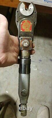 Pneumatic UOW Series-Tubenut Wrench Stall Type Product URYU UOW-11-30 used