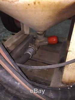 Schmidt pressure pot sand blaster