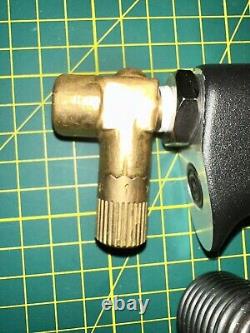 Slightly Used Working Pneumatic Air Rivet Gun, 4x, 2 springs, And 1/8 Hammer Bit