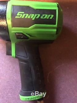 Snap On 1/2 Air Impact Pt850 Extreme Green