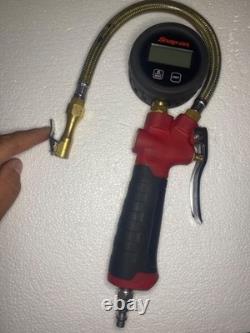 Snap-On Digital Tire Inflator with Pressure Gauge TPGDL2000 Red