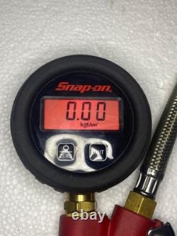 Snap-On Digital Tire Inflator with Pressure Gauge TPGDL2000 Red