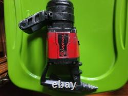 Snap-On Heavy Duty 1 Air Impact Wrence With long anvil Part # PT1800AL Snap-On Heavy Duty 1 Air Impact Wrence With long anvil Part # PT1800AL