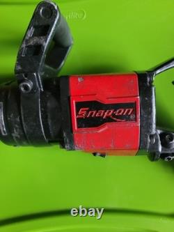 Snap-On Heavy Duty 1 Air Impact Wrence With long anvil Part # PT1800AL Snap-On Heavy Duty 1 Air Impact Wrence With long anvil Part # PT1800AL
