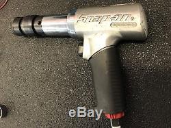 Snap On PH3050B Super Duty Air Hammer With 5 Bits