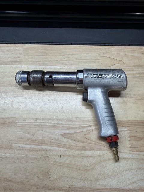 Snap On Tools Air Pneumatic Hammer Chisel Ph3050 With Ph200d Quick Retainer Chuck