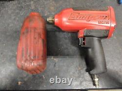 Snap-On Tools USA MG725 Heavy Duty 1/2 Impact Wrench with Protective Boot RED