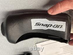 Snap-on 1/2 Drive Air Impact Wrench PT850MB (Power Blue) with boot cover TESTED