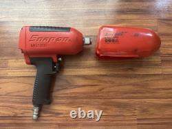 Snap-on 3/4 Drive MG1200 Pneumatic Impact Wrench With Boot Snap-on 3/4 Drive MG1200 Pneumatic Impact Wrench With Boot