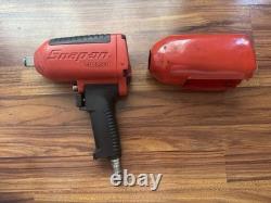 Snap-on 3/4 Drive MG1200 Pneumatic Impact Wrench With Boot Snap-on 3/4 Drive MG1200 Pneumatic Impact Wrench With Boot