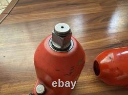 Snap-on 3/4 Drive MG1200 Pneumatic Impact Wrench With Boot Snap-on 3/4 Drive MG1200 Pneumatic Impact Wrench With Boot