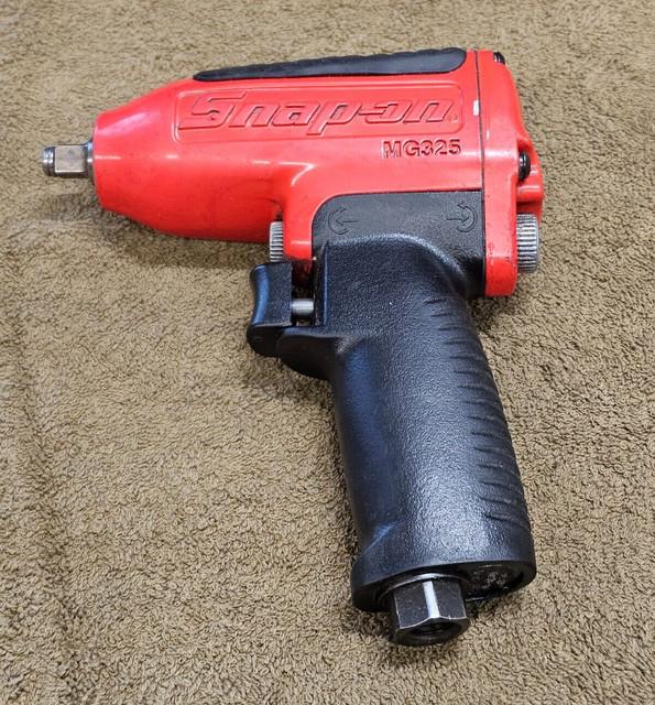 Snap-on Mg325 Impact Air Gun Wrench Pneumatic Automotive Tool 3/8 Drive Red Usa