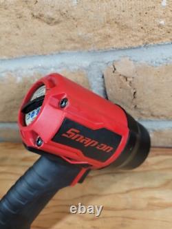 Snap-on Tools NICE PT850 1/2 Drive Red Air Impact Wrench & Protective Boot Snap-on Tools NICE PT850 1/2 Drive Red Air Impact Wrench & Protective Boot