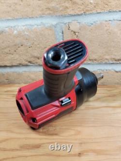 Snap-on Tools NICE PT850 1/2 Drive Red Air Impact Wrench & Protective Boot Snap-on Tools NICE PT850 1/2 Drive Red Air Impact Wrench & Protective Boot