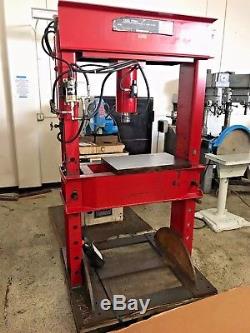 Sunex Tools 52100 100 TON Air Hydraulic Shop Press