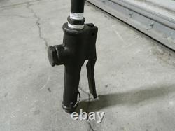 UNIVERSAL TOOL Pneumatic Scaling Hammer 4,600 BPM 1-1/8 Long Stroke UT8630