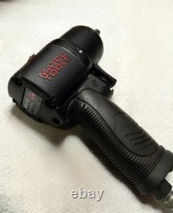 Very Low Miles Matco tools air impact wrench 3/8 MT2138 Black