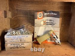 Working Black and Decker #828 Tire Stud Gun With Approx 2,000 Studs