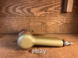 Working Black and Decker #828 Tire Stud Gun With Approx 2,000 Studs