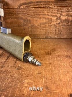 Working Black and Decker #828 Tire Stud Gun With Approx 2,000 Studs