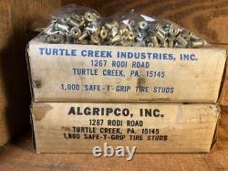 Working Black and Decker #828 Tire Stud Gun With Approx 2,000 Studs